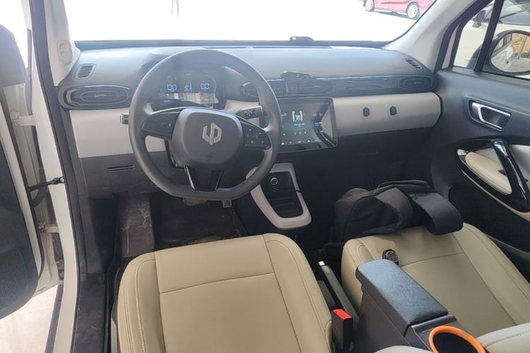 Used Leapmotor T03 2023 200 Lite Edition Center Console