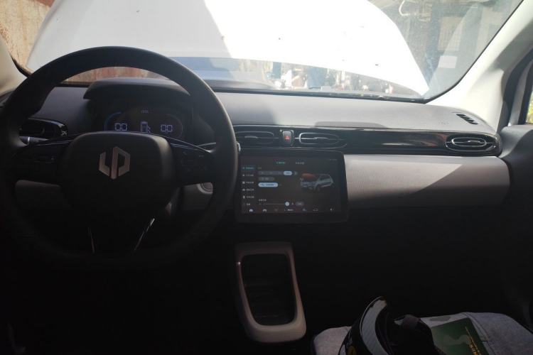 Used Leapmotor T03 2023 310 Lite Edition Center Console