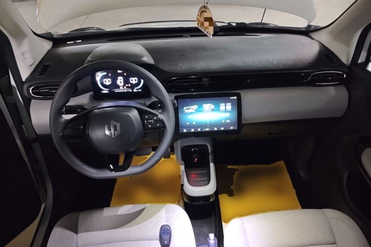Used Leapmotor T03 2023 200 Lite Edition Center Console