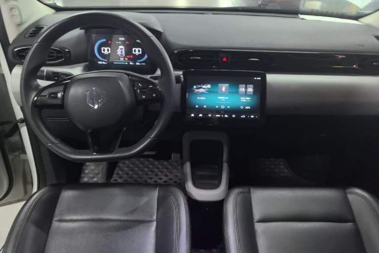 Used Leapmotor T03 2023 310 Lite Edition Center Console