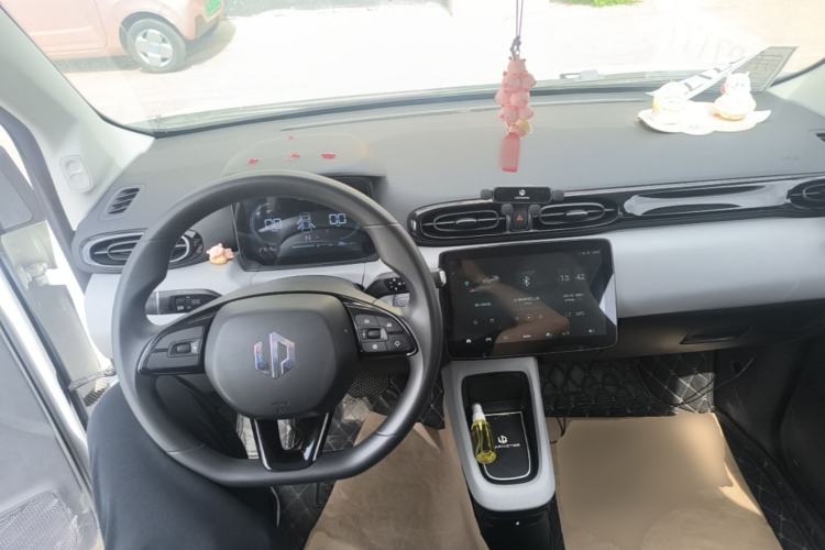Used Leapmotor T03 2023 200 Lite Edition Center Console