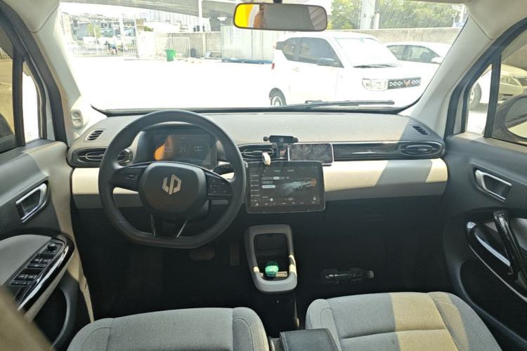 Used Leapmotor T03 2023 310 Lite Edition Center Console