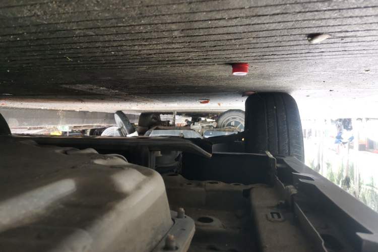 Used Leapmotor T03 2023 310 Lite Edition Chassis Front Left