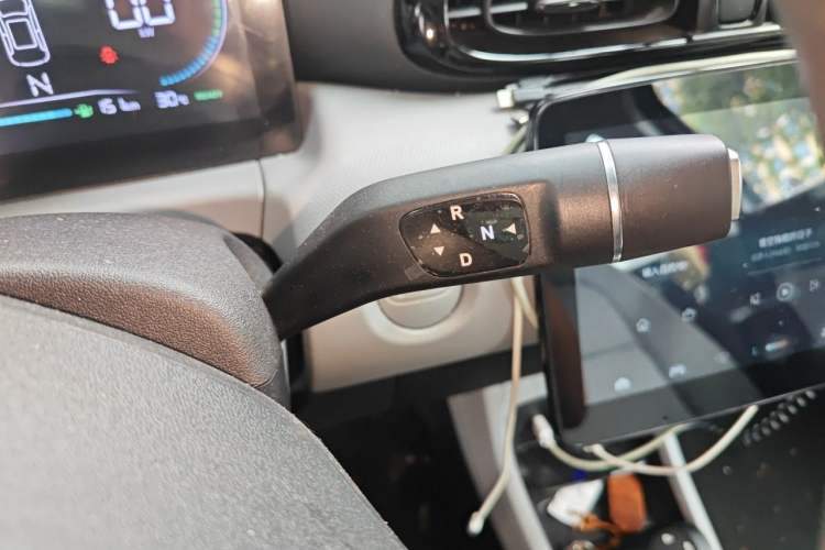 Used Leapmotor T03 2023 200 Lite Edition Gear Lever