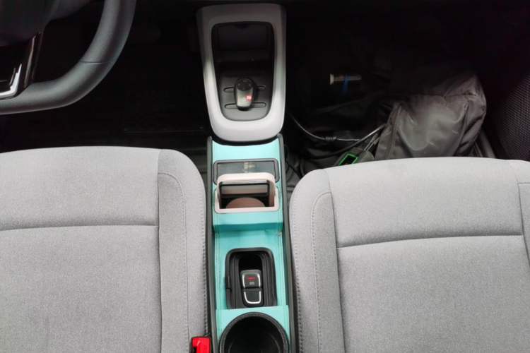 Used Leapmotor T03 2023 310 Lite Edition Gear Lever