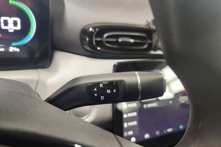 Used Leapmotor T03 2023 310 Lite Edition Gear Lever