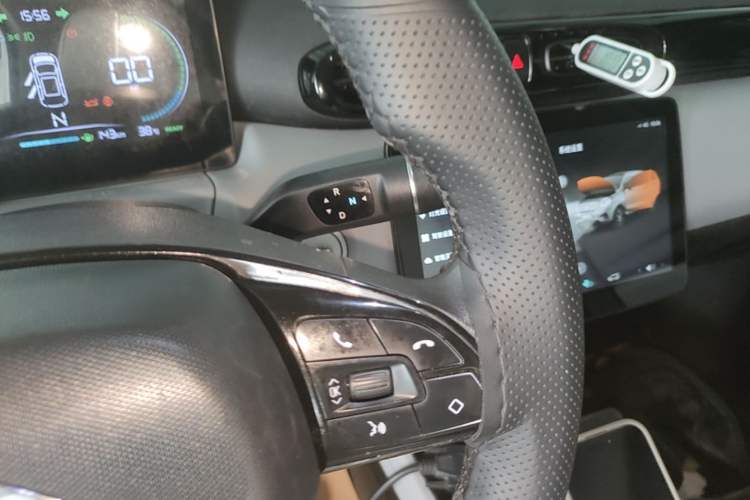 Used Leapmotor T03 2023 310 Lite Edition Gear Lever