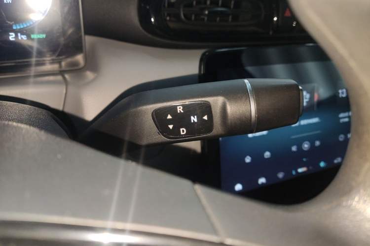 Used Leapmotor T03 2023 200 Lite Edition Gear Lever