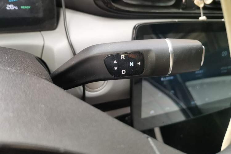 Used Leapmotor T03 2023 310 Lite Edition Gear Lever