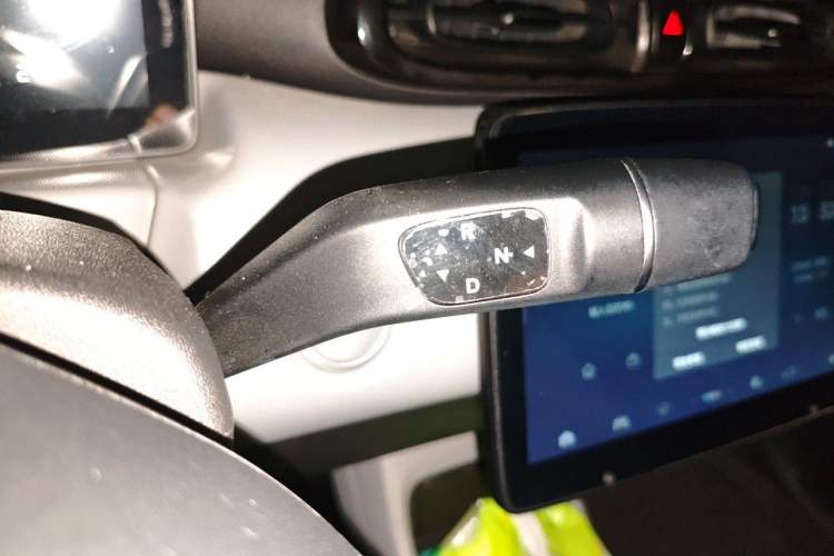 Used Leapmotor T03 2023 310 Lite Edition Gear Lever