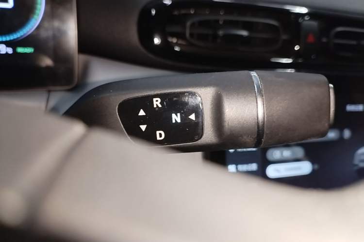 Used Leapmotor T03 2023 310 Lite Edition Gear Lever