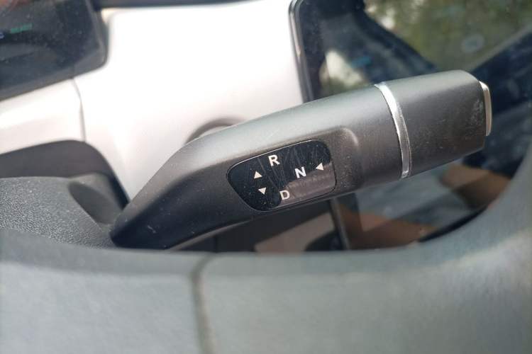 Used Leapmotor T03 2023 403 Lite Edition Gear Lever