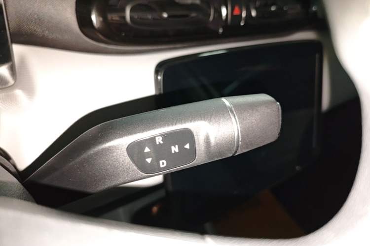 Used Leapmotor T03 2023 200 Lite Edition Gear Lever