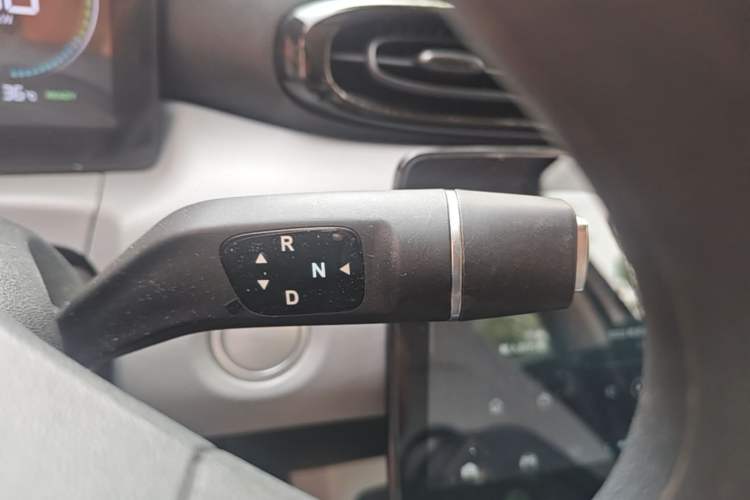 Used Leapmotor T03 2023 310 Lite Edition Gear Lever