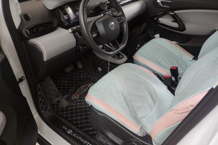 Used Leapmotor T03 2023 310 Lite Edition Left Front Seat