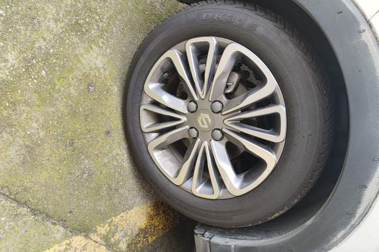 Used Leapmotor T03 2023 403 Lite Edition Left Front Wheel Hub