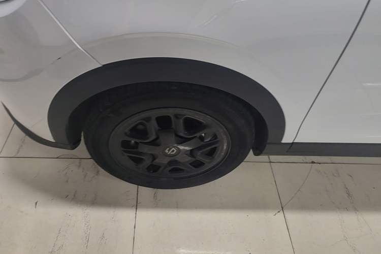 Used Leapmotor T03 2023 310 Lite Edition Left Front Wheel Hub