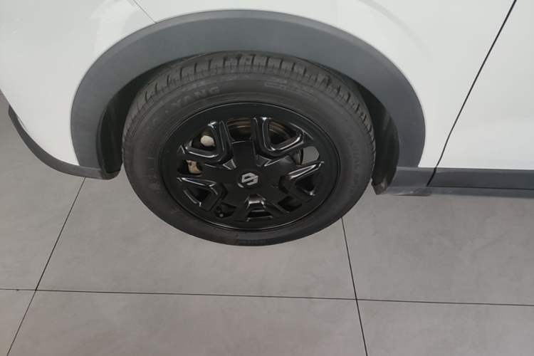 Used Leapmotor T03 2023 310 Lite Edition Left Front Wheel Hub