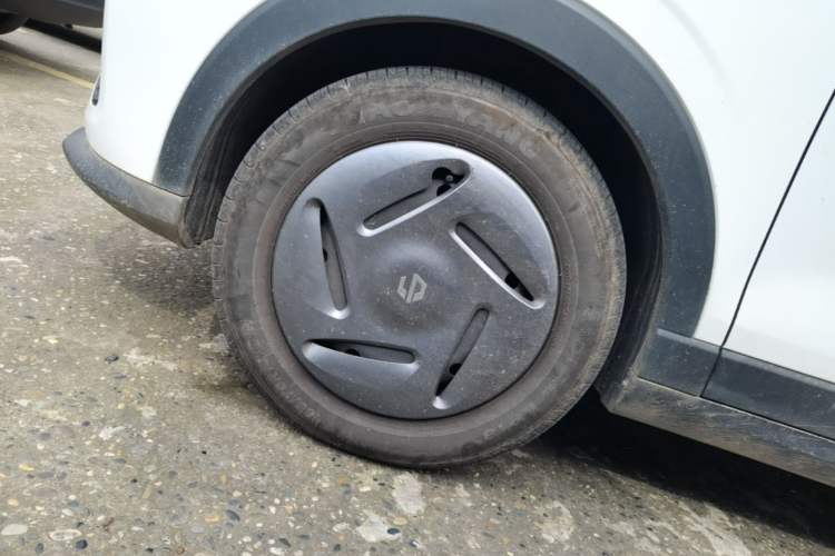 Used Leapmotor T03 2023 200 Lite Edition Left Front Wheel Hub