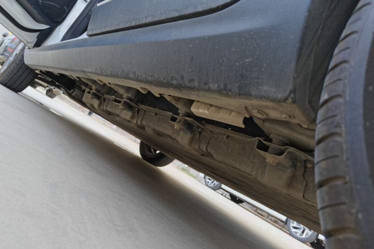 Used Leapmotor T03 2023 310 Lite Edition Left Side Sill