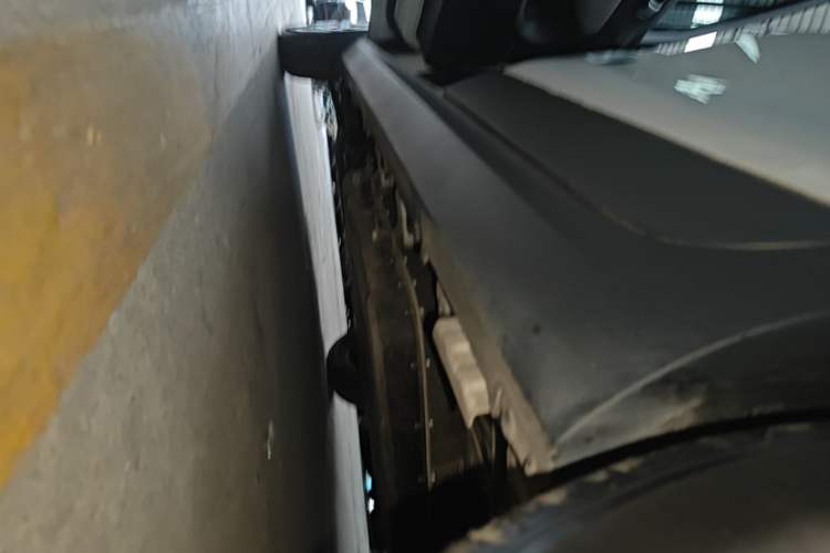 Used Leapmotor T03 2023 200 Lite Edition Left Side Sill