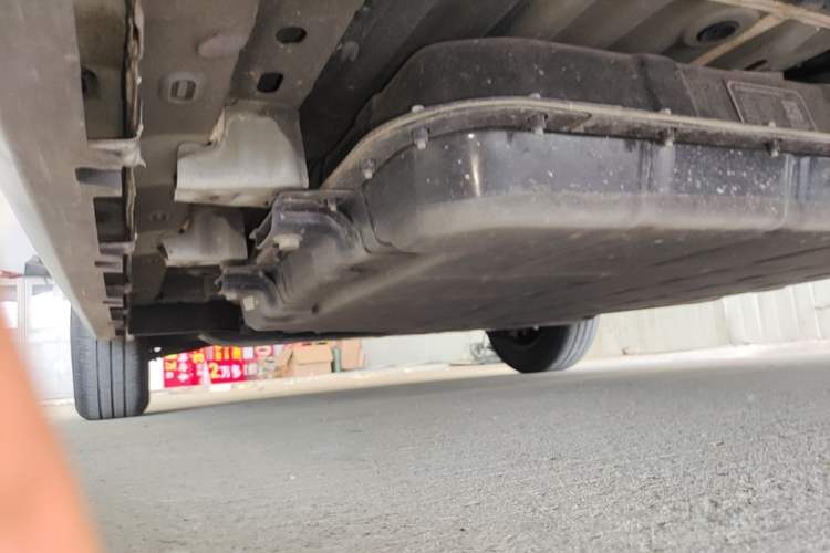 Used Leapmotor T03 2023 200 Lite Edition Left Side Sill