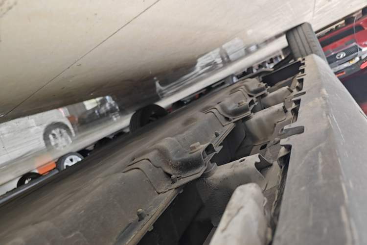 Used Leapmotor T03 2023 310 Lite Edition Left Side Sill