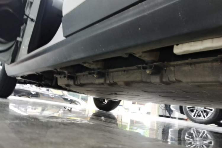 Used Leapmotor T03 2023 310 Lite Edition Left Side Sill