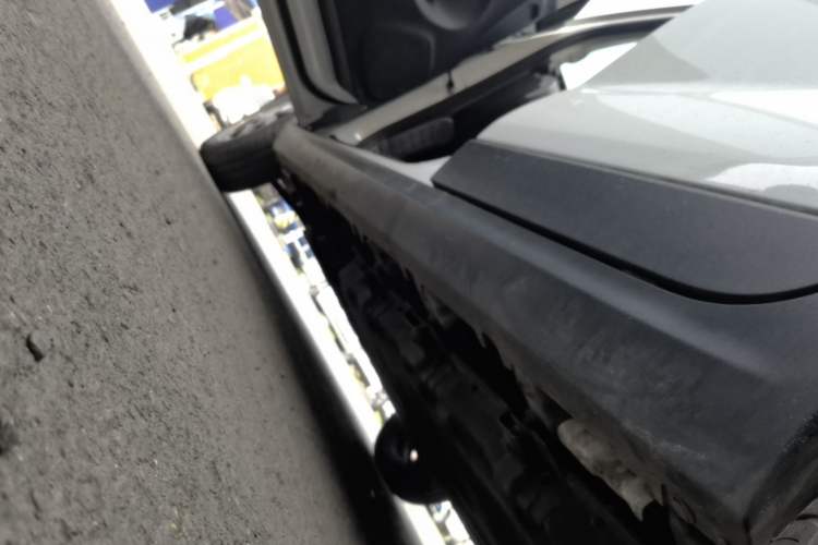 Used Leapmotor T03 2023 310 Lite Edition Left Side Sill
