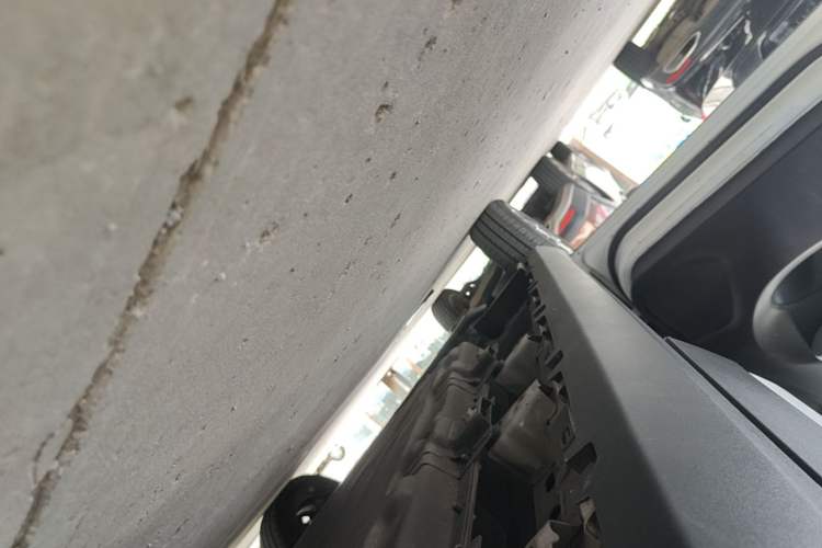 Used Leapmotor T03 2023 310 Lite Edition Left Side Sill
