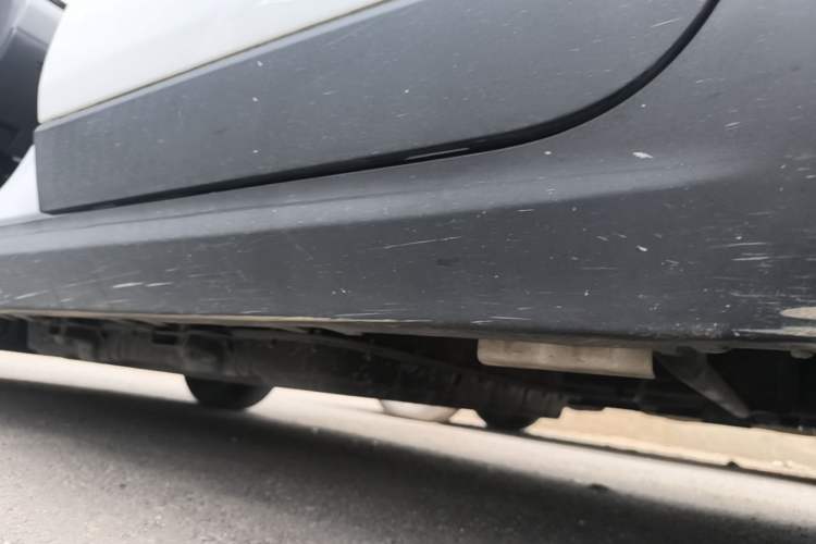 Used Leapmotor T03 2023 200 Lite Edition Left Side Sill