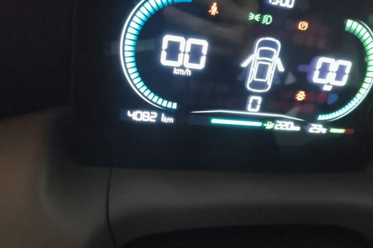 Used Leapmotor T03 2023 310 Lite Edition Odometer Close Up