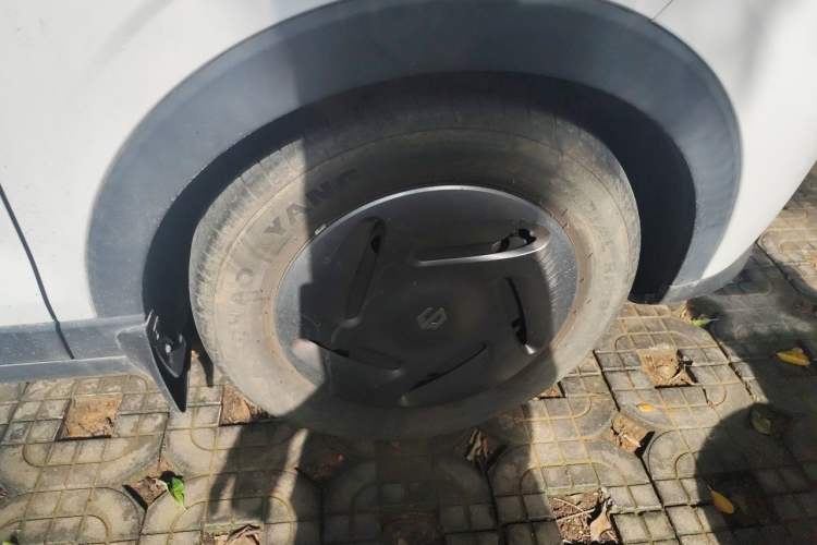 Used Leapmotor T03 2023 200 Lite Edition Right Front Wheel Hub