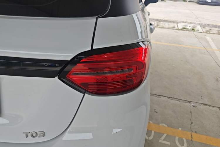 Used Leapmotor T03 2023 200 Lite Edition Right Rear Taillight