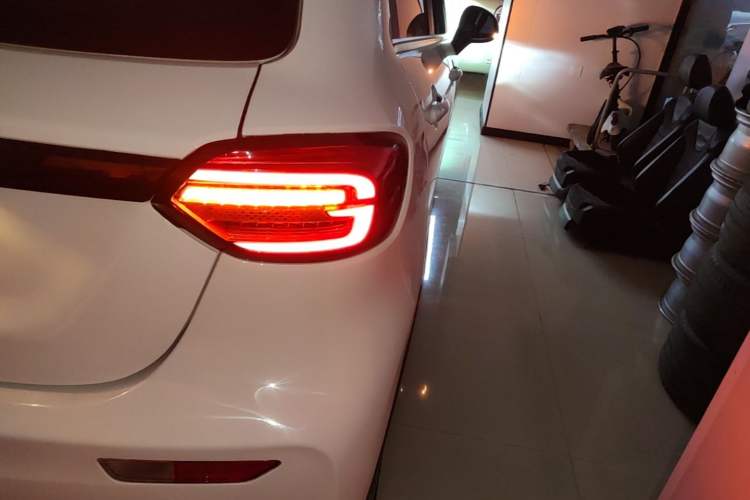Used Leapmotor T03 2023 200 Lite Edition Right Rear Taillight