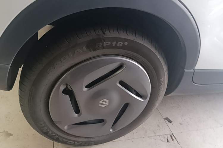 Used Leapmotor T03 2023 200 Lite Edition Right Rear Wheel Hub