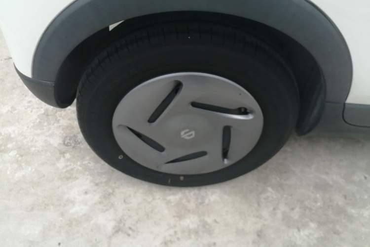 Used Leapmotor T03 2023 200 Lite Edition Right Rear Wheel Hub