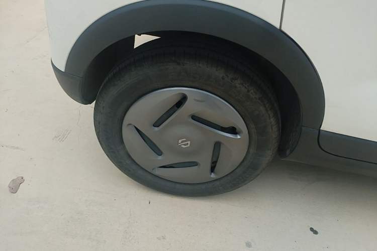 Used Leapmotor T03 2023 200 Lite Edition Right Rear Wheel Hub