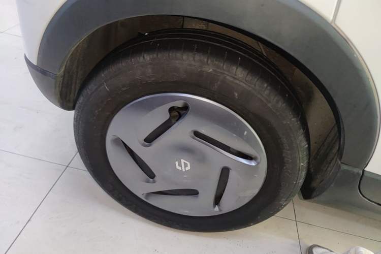 Used Leapmotor T03 2023 200 Lite Edition Right Rear Wheel Hub