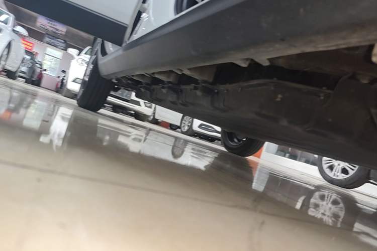 Used Leapmotor T03 2023 310 Lite Edition Right Side Sill