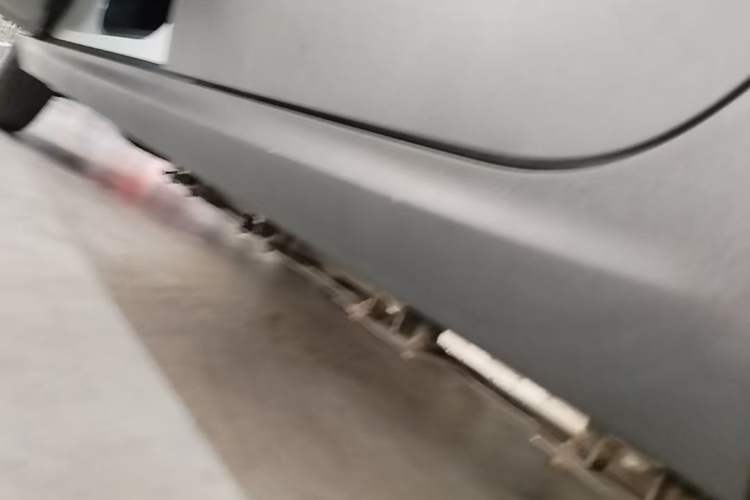 Used Leapmotor T03 2023 310 Lite Edition Right Side Sill