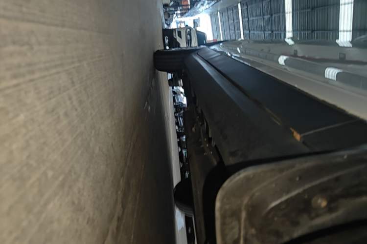 Used Leapmotor T03 2023 200 Lite Edition Right Side Sill