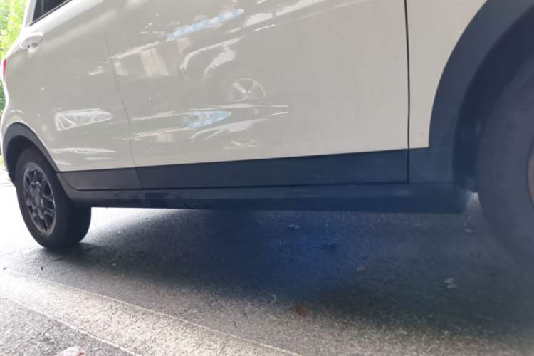 Used Leapmotor T03 2023 310 Lite Edition Right Side Sill