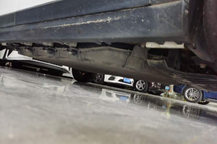 Used Leapmotor T03 2023 310 Lite Edition Right Side Sill