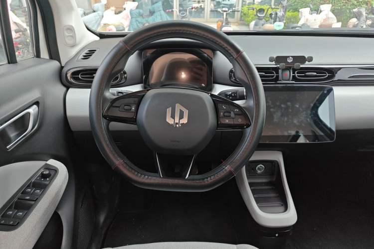 Used Leapmotor T03 2023 310 Lite Edition Steering Wheel