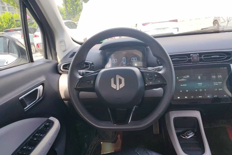 Used Leapmotor T03 2023 200 Lite Edition Steering Wheel