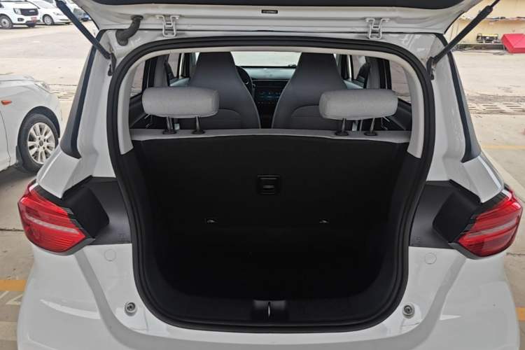 Used Leapmotor T03 2023 200 Lite Edition Trunk