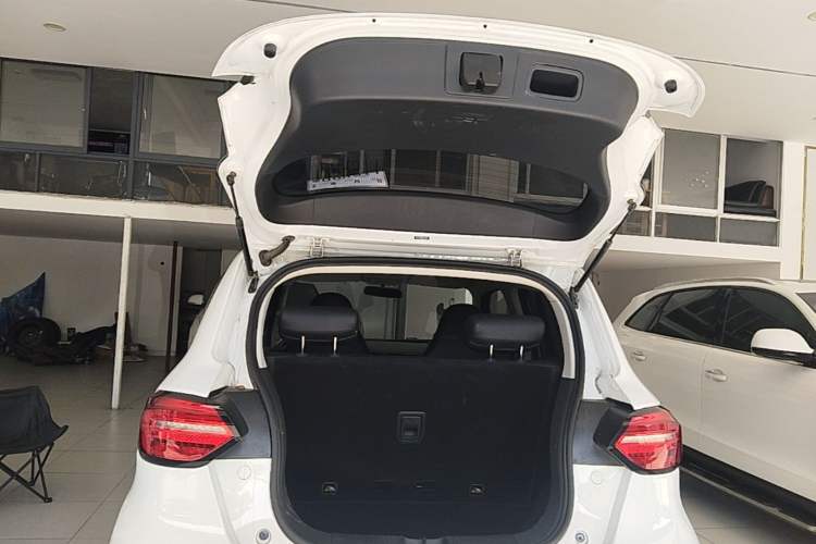 Used Leapmotor T03 2023 310 Lite Edition Trunk