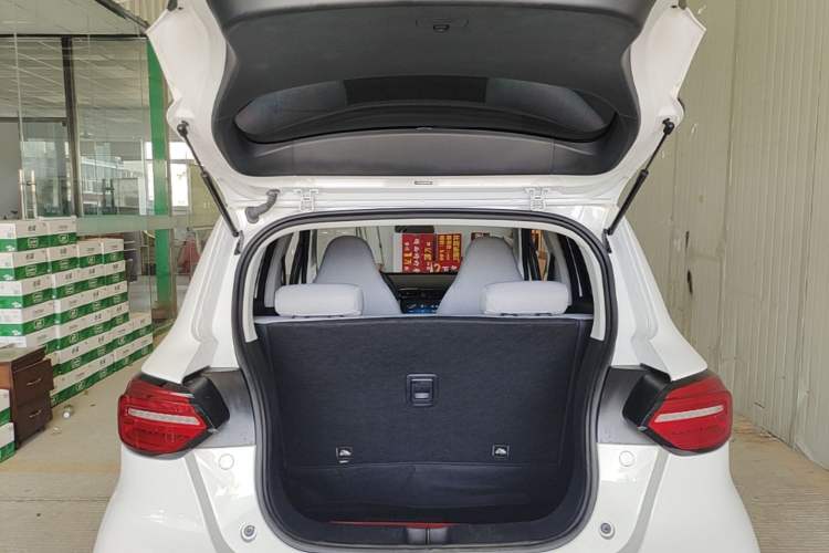 Used Leapmotor T03 2023 200 Lite Edition Trunk