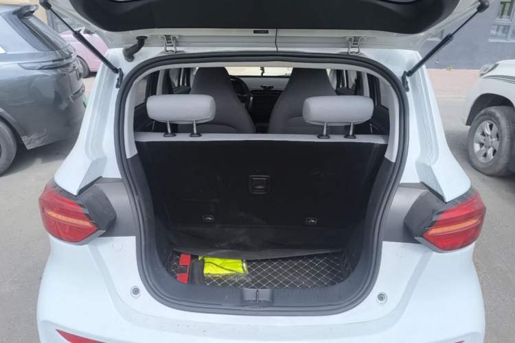 Used Leapmotor T03 2023 200 Lite Edition Trunk